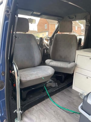 2000 Volkswagen Transporter T5 TDI SWB — photo 7 of 14