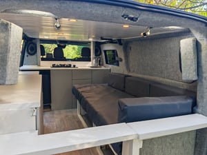 2020 Ford Transit Custom Camper — photo 9 of 17