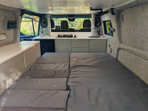 2020 Ford Transit Custom Camper — photo 11 of 17