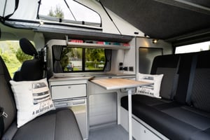 2021 Volkswagen T6.1 Transporter T28 Highline TDi — photo 4 of 8