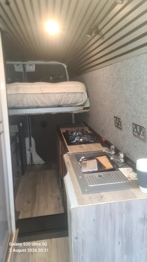 2018 Mercedes-Benz Sprinter — photo 5 of 32