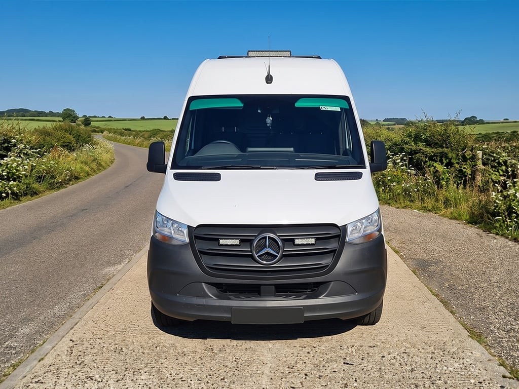 2018 Mercedes-Benz Sprinter - Image 1