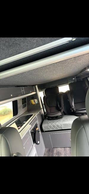2023 Cambridge Campers It’s a VW Transporter T6.1 150 DSG — photo 5 of 29