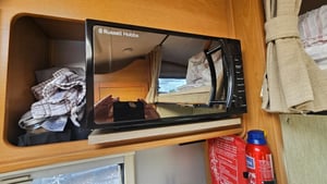 2010 Elddis Autoquest 180 — photo 10 of 39