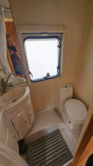 2010 Elddis Autoquest 180 — photo 14 of 39