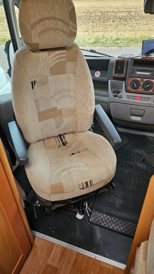 2010 Elddis Autoquest 180 — photo 19 of 39