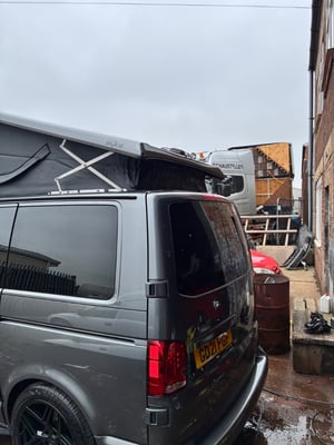 2021 Volkswagen Campervan — photo 9 of 29