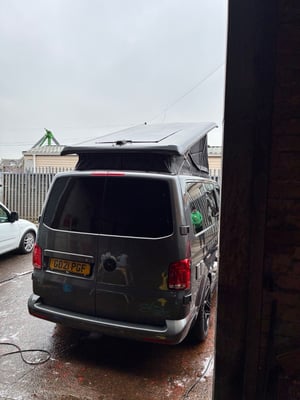 2021 Volkswagen Campervan — photo 17 of 29