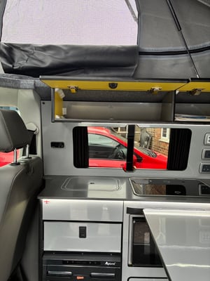 2021 Volkswagen Campervan — photo 23 of 29