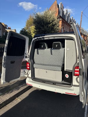 2018 Volkswagen Transporter — photo 10 of 11