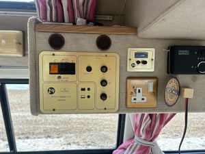 1990 Volkswagen Campervan — photo 9 of 16