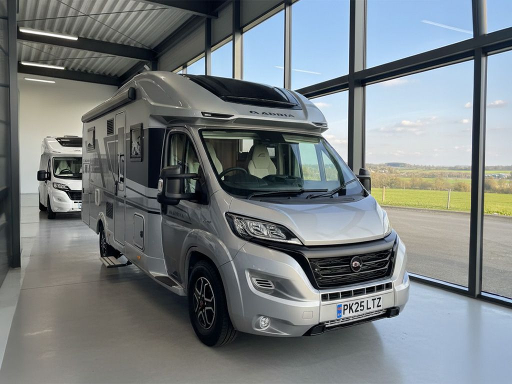 2025 Adria Matrix Supreme 670DL  - Image 1