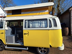 1975 Volkswagen T2 Campervan — photo 2 of 66