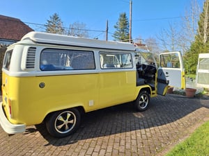1975 Volkswagen T2 Campervan — photo 34 of 66