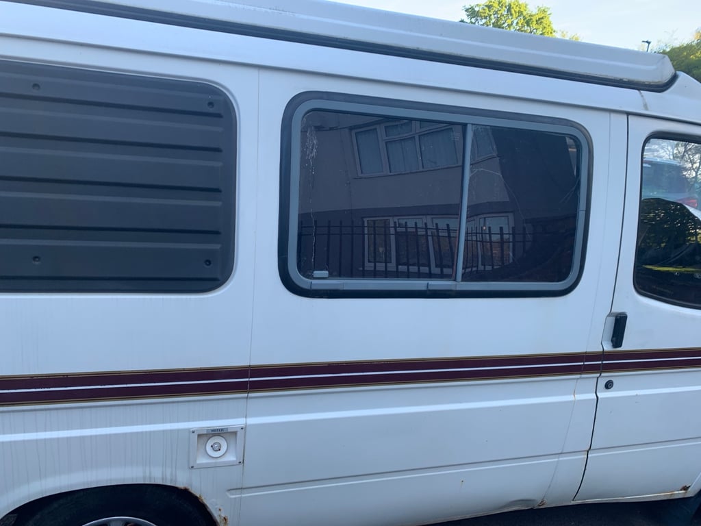 1998 Ford Transit Mk3 Pop-Top Camper - Image 1