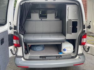 2012 Volkswagen Transporter T5 T28 — photo 4 of 10