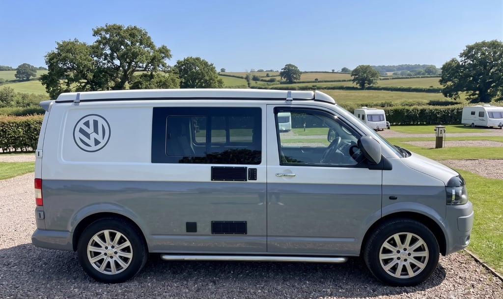 2012 Volkswagen Transporter T5 T28 - Image 1