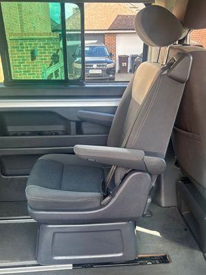 2015 Volkswagen California Beach — photo 6 of 29