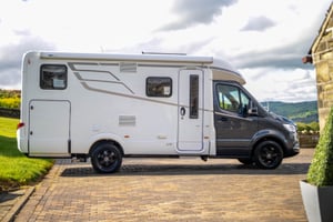 2022 Hymer B Modern Comfort 580 T — photo 3 of 58
