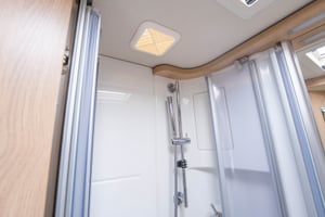 2022 Hymer B Modern Comfort 580 T — photo 8 of 58