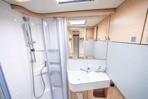2022 Hymer B Modern Comfort 580 T — photo 14 of 58