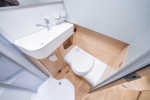 2022 Hymer B Modern Comfort 580 T — photo 19 of 58