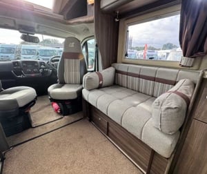 2016 Autosleeper Corinium FB — photo 9 of 13