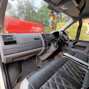 2007 Volkswagen T5 Campervan — photo 18 of 29