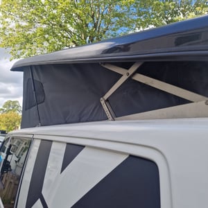 2007 Volkswagen T5 Campervan — photo 33 of 53