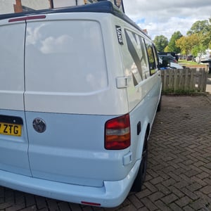 2007 Volkswagen T5 Campervan — photo 38 of 53