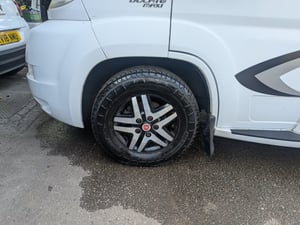 2013 Hobby Premium Drive 70 HGE — photo 2 of 26