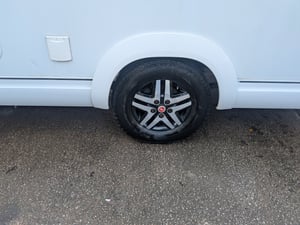 2013 Hobby Premium Drive 70 HGE — photo 13 of 26