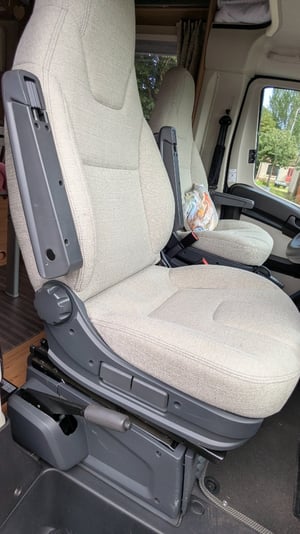2018 Autotrail Tribute T720 — photo 2 of 45