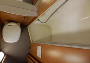 2003 Hymer S740 — photo 16 of 22