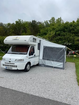 1998 Bessacarr E645 — photo 2 of 15