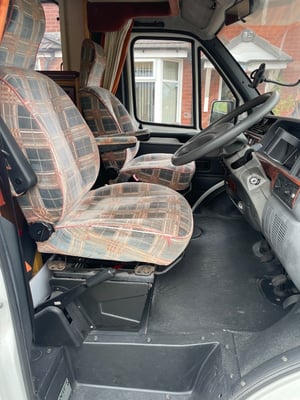 1998 Bessacarr E645 — photo 11 of 15