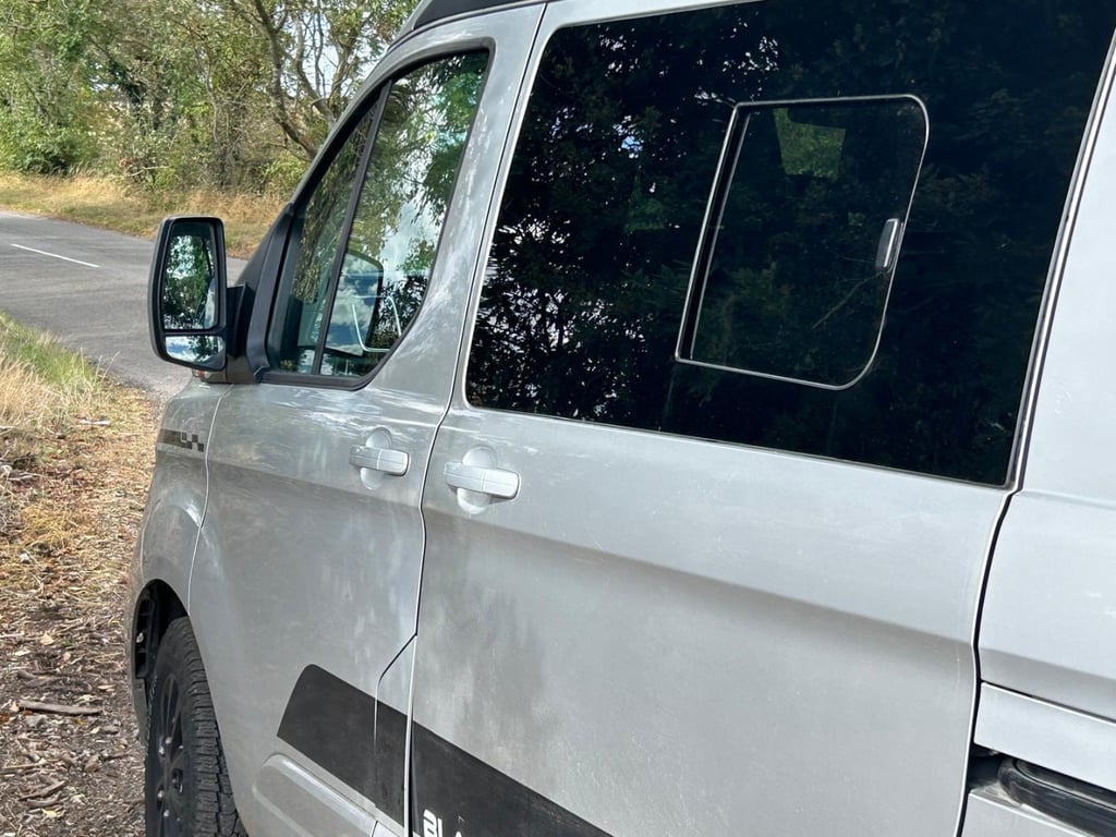 2020 Ford Transit Custom - Image 1