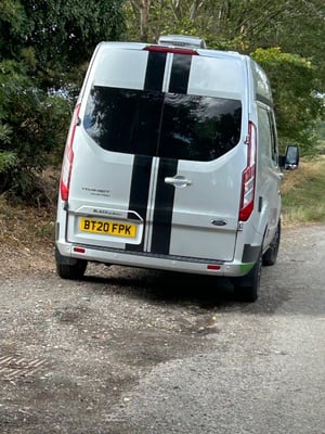 2020 Ford Transit Custom — photo 9 of 12