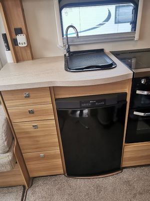 2015 Elddis Crusader Mistral — photo 8 of 16