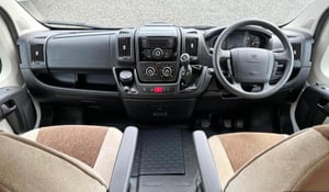 2014 Elddis Autoquest 140 — photo 4 of 11