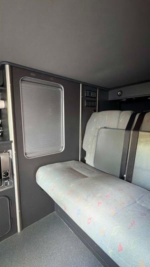 2005 Volkswagen T5 Campervan — photo 8 of 28