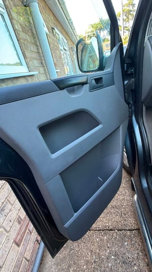 2005 Volkswagen T5 Campervan — photo 11 of 28
