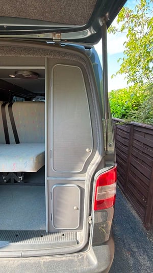 2005 Volkswagen T5 Campervan — photo 19 of 28