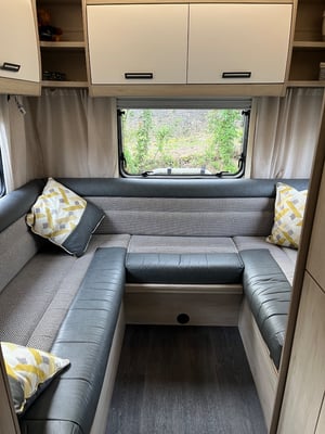2020 Auto-Trail F72 — photo 6 of 23