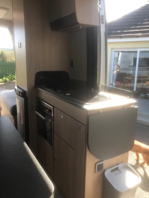 2021 Auto-Trail V Line 669S — photo 11 of 21