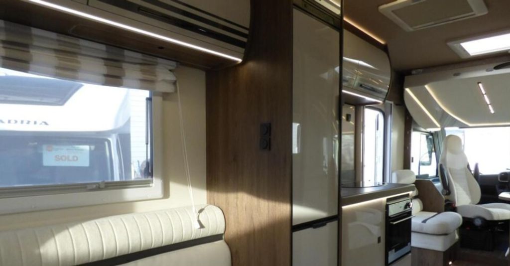 2024 Roller Team Pegaso 745 - Image 13