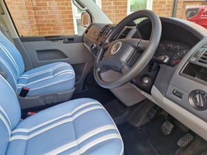 2004 Volkswagen T5 Campervan — photo 9 of 13
