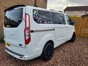 2015 Ford Transit Custom — photo 2 of 19