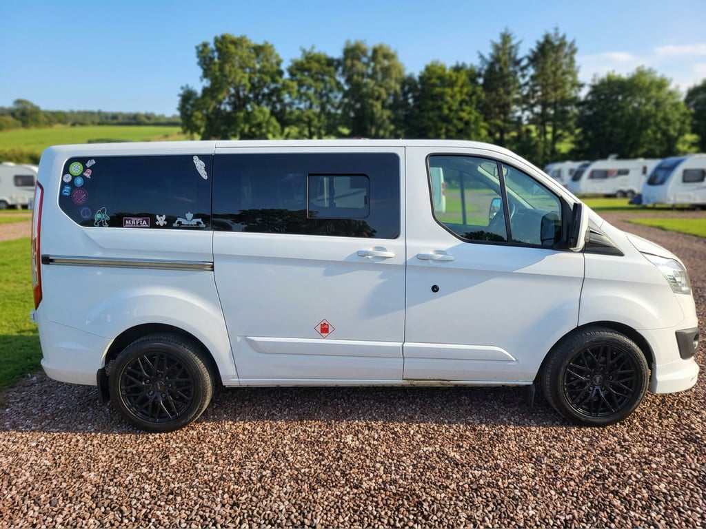 2015 Ford Transit Custom - Image 1
