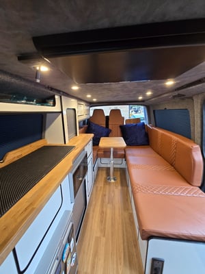 2015 Volkswagen Transporter T30 — photo 14 of 33